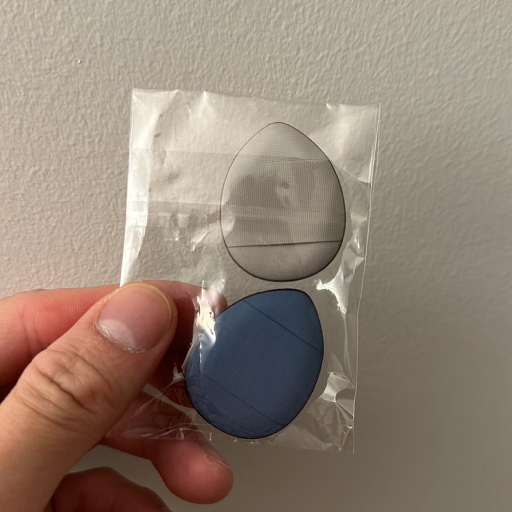 Brand New mini fingertip sponge duo
